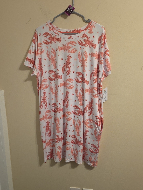 Joyspun Other - Joyspun Oversized Floral and Crab Print Short Sleeve Sleep Shirt. NWT